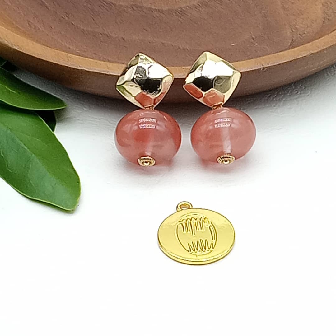 Boucles d'oreilles en perles Quartz Rose image hover