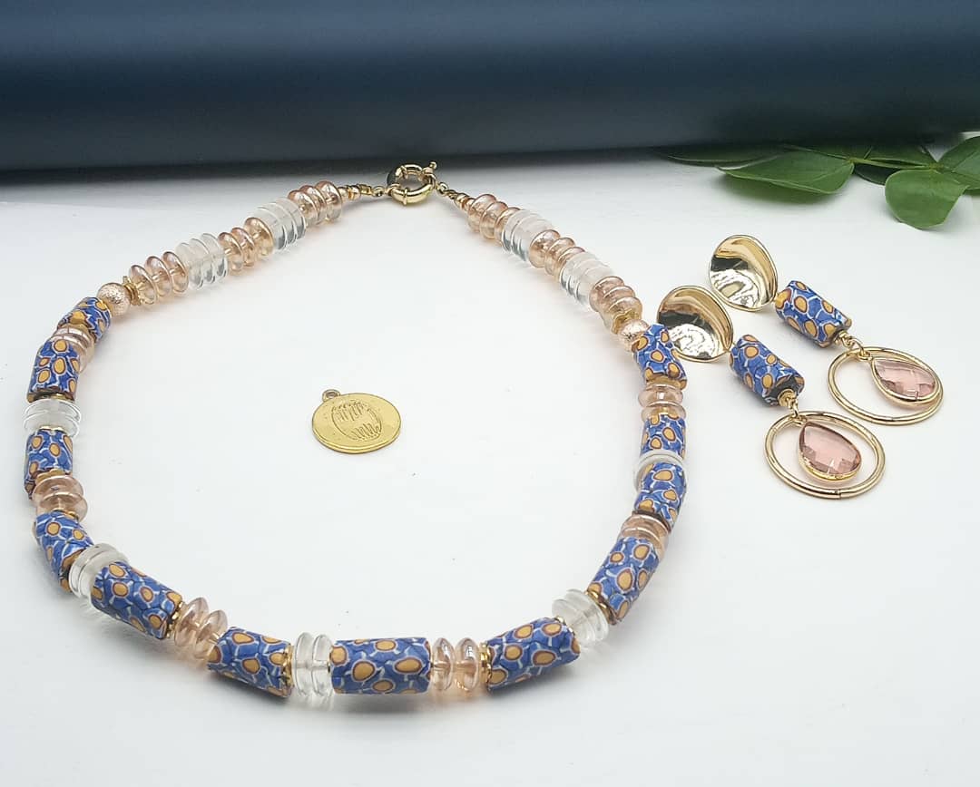 Parure en perles Millefiori et perles semi-précieuses image