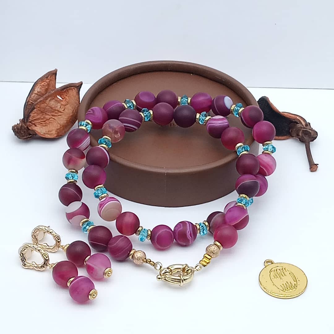 Parure en perles d'Agathe image