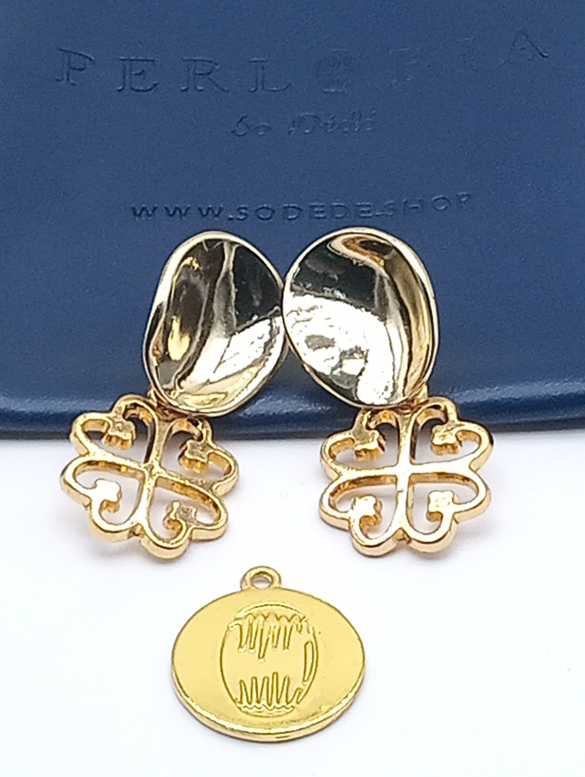 Boucles d'oreilles et médaillon Adinkra image