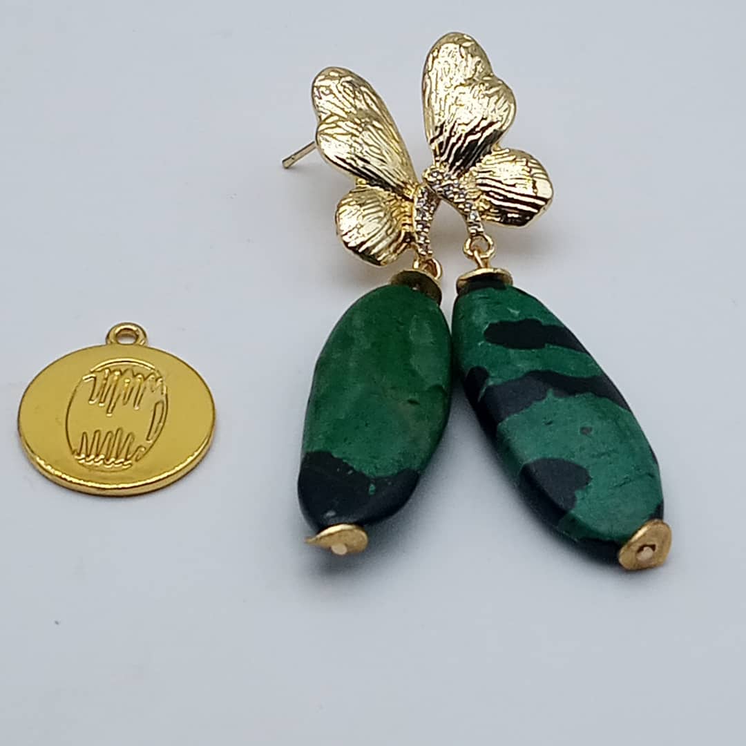 Boucles d'oreilles en perle Serpentine image hover