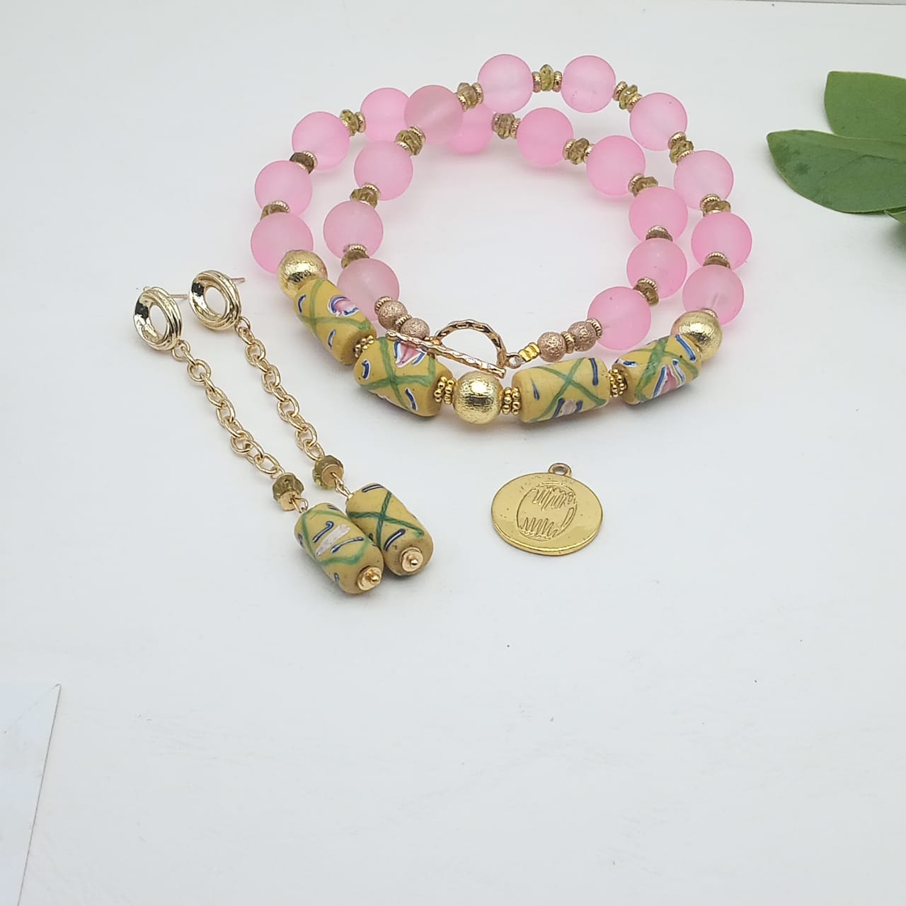 Parure en perles Millefiori et perles Fluo Rose image hover