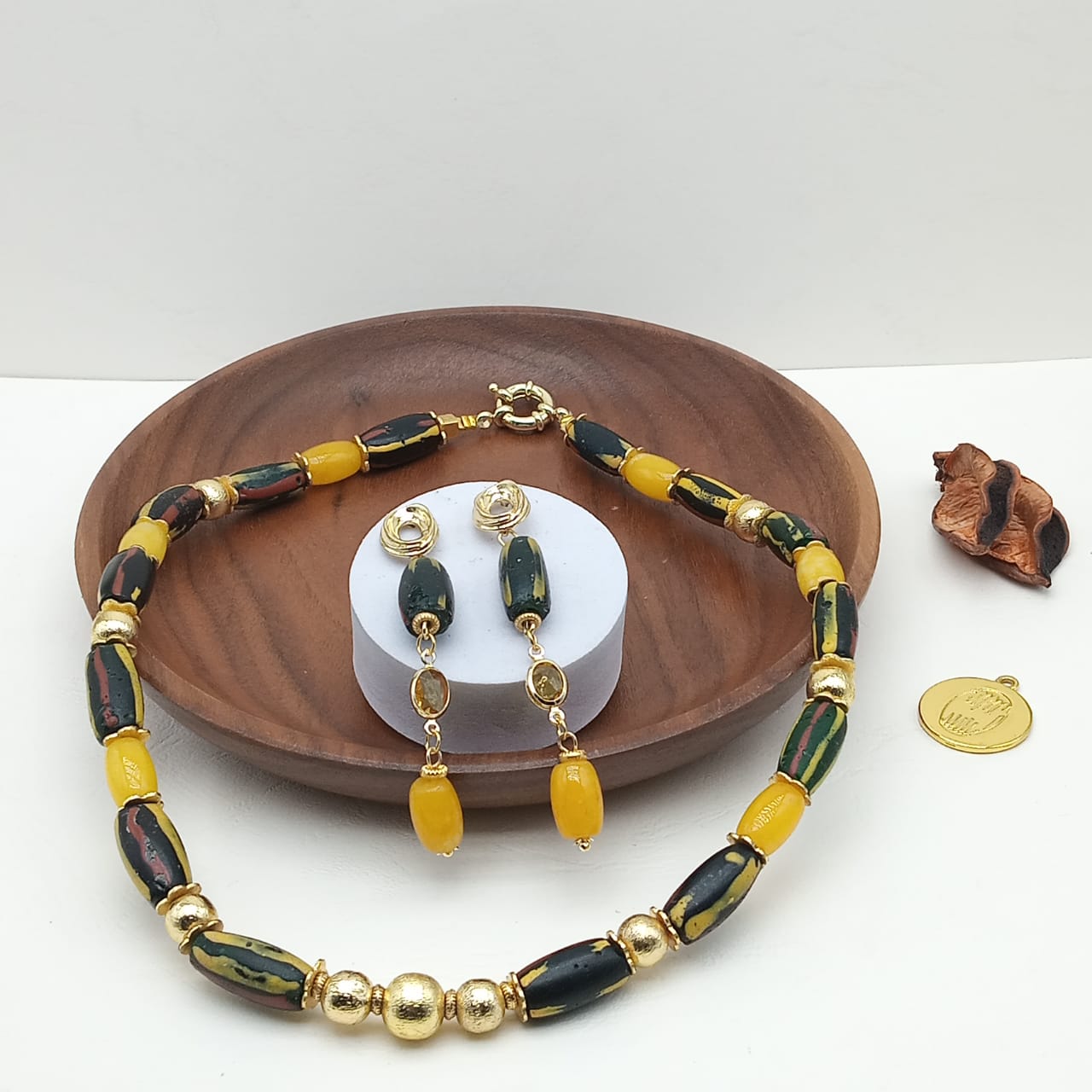 Parure en perles Ashawo Korou image hover