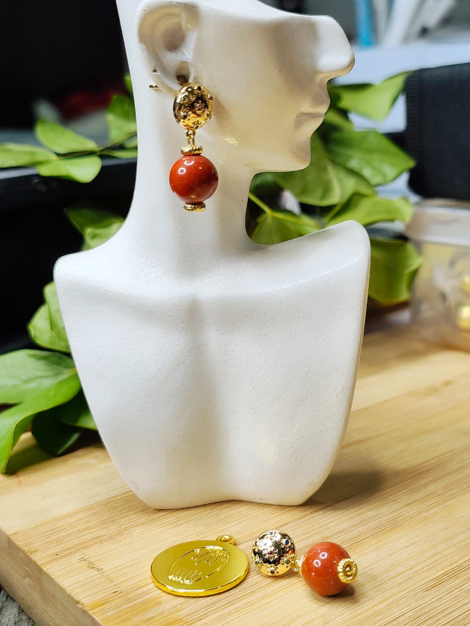 Parure en ras de cou Jaspe rouge image hover